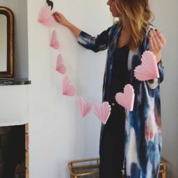 Гирлянда из сердец гармошкой