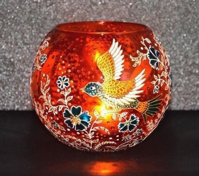 Подсвечники с витражной росписью: идеи для вдохновенного творчества