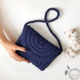 ​Вяжем сумку клатч крючком за 1 вечер