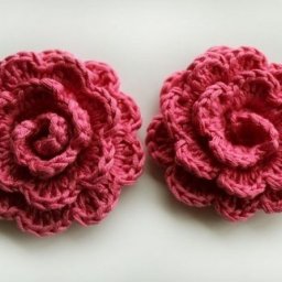 Цветочки, связанные крючком