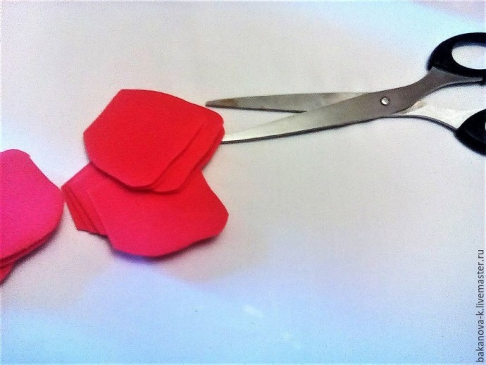 Оформление тыльной части цветочного ободка