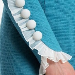 Рукава как предмет гордости и элемент красоты