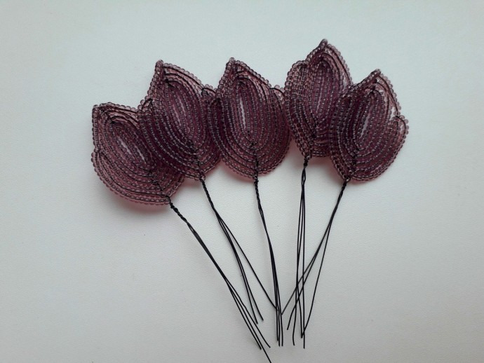 Орхидея из бисера Орхидея из бисера