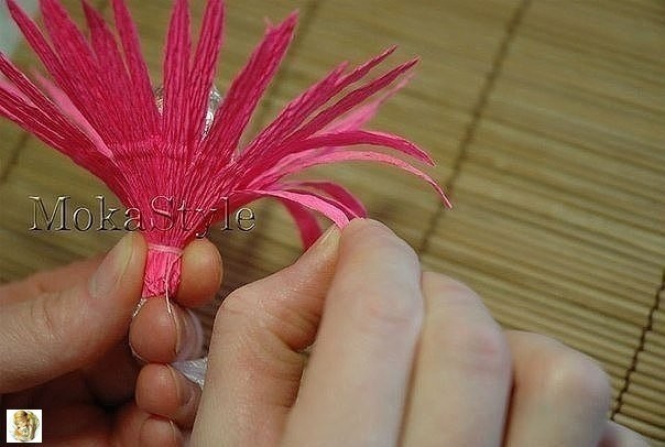 Герберы из конфет Герберы из конфет