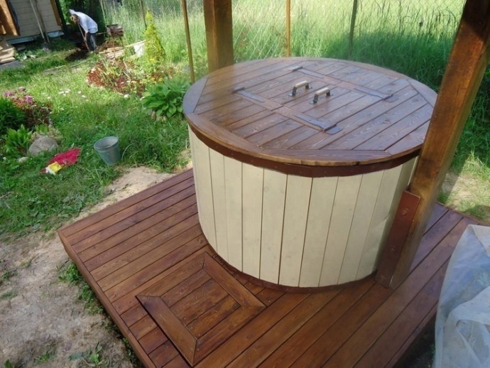 Домик для дачного колодца своими руками Домик для дачного колодца своими руками