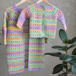 ​Очень нежное сочетание цветов и красивый узор