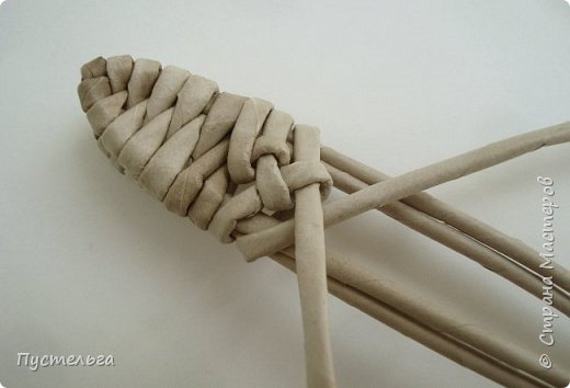 Плетение из газет ящерицы: мастер-класс от мастерицы Пустельга