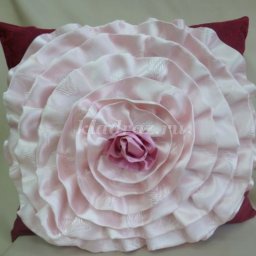 Декоративная подушка-роза