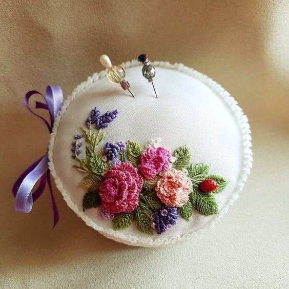 Вышиваем игольницы