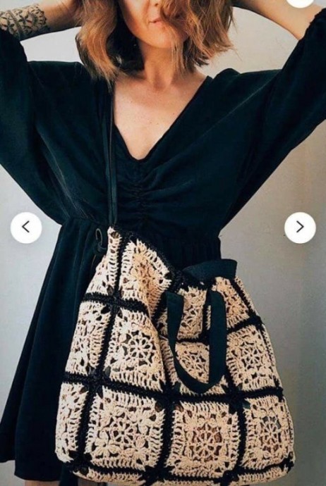 Сумка связана из пряжи рафия Сумка связана из пряжи рафия