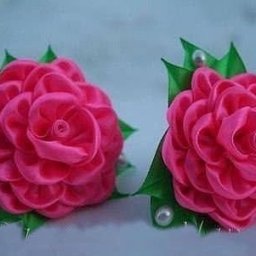 Объёмные розы из атласных лент