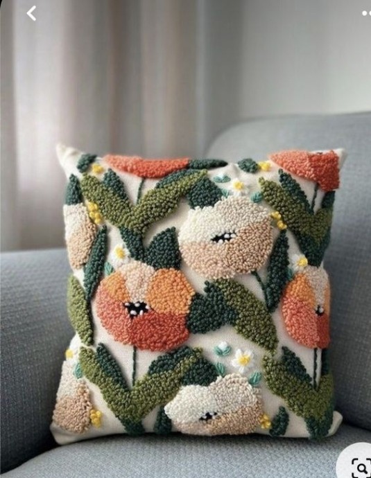 Восхитительные цветочные подушки для уютного декора вашего дома
