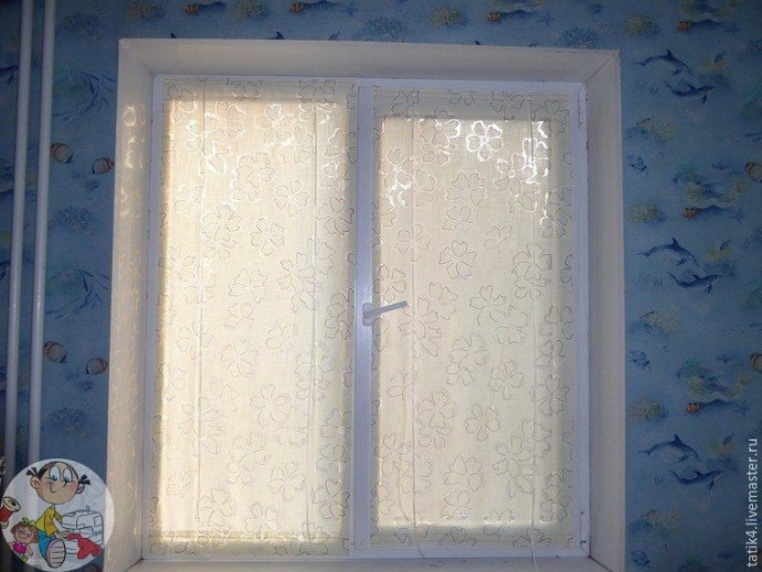 Делаем оконные шторки на липучках