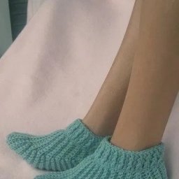 ​Носочки-тапочки крючком