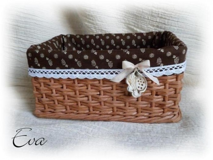 ​Корзинка в технике плетения из газетных трубочек