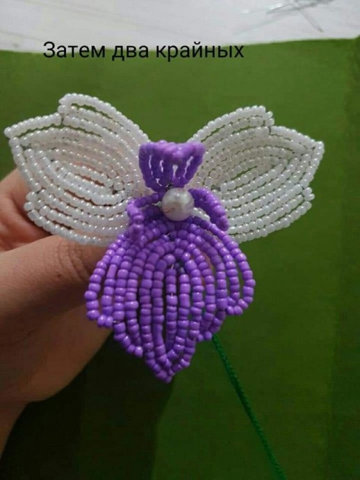 Орхидея из бисера