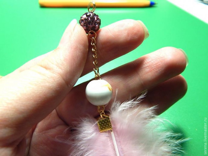 Кафф с пером