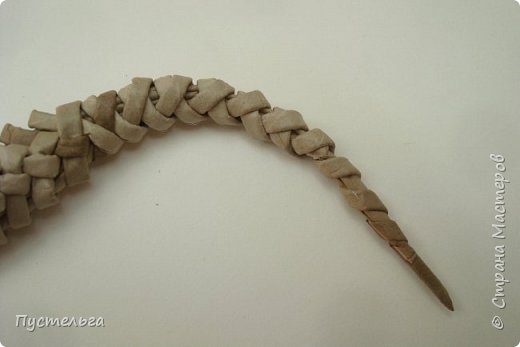 Плетение из газет ящерицы: мастер-класс от мастерицы Пустельга