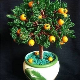 Апельсиновое деревце из бисера и проволоки