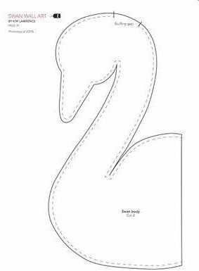 Королевские лебеди Королевские лебеди