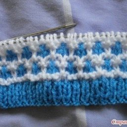 ​Двухцветный узор спицами