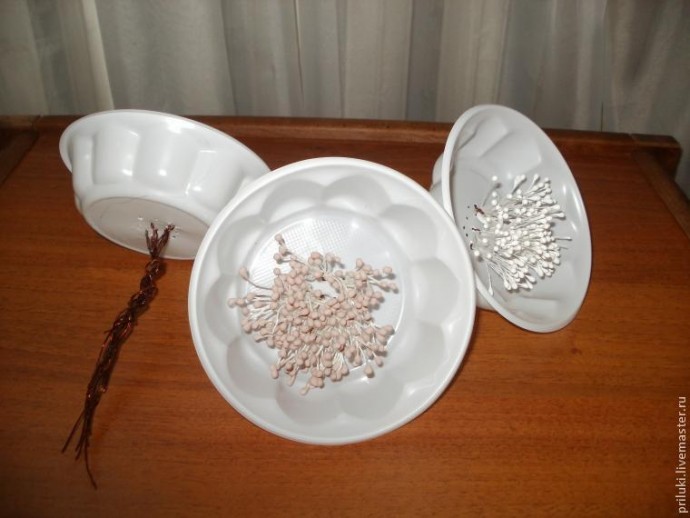 Цветок из бумаги тишью