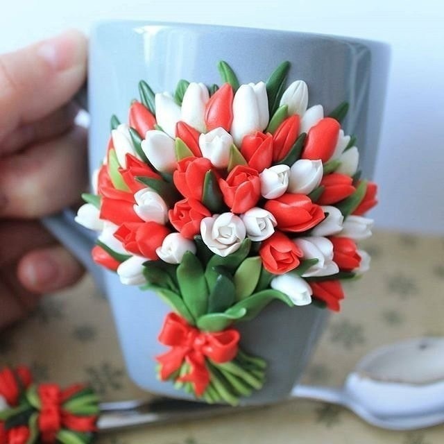 Изумительные чашки с лепниной