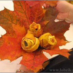 ​Осенний букет из листьев