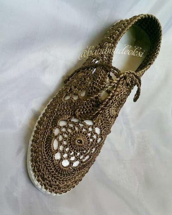 Идеи вязаных мокасин и кедов