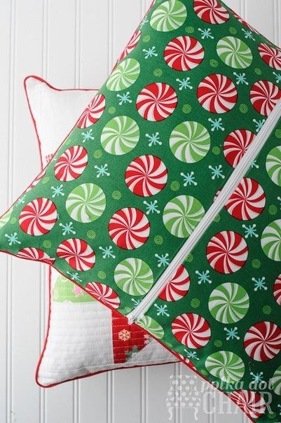 Наволочка для диванной подушки в технике пэчворк Наволочка для диванной подушки в технике пэчворк