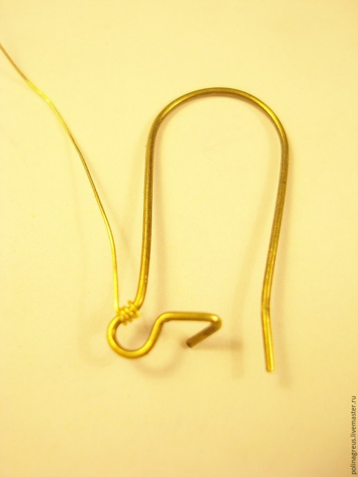 Ассимметричные серьги из фетра