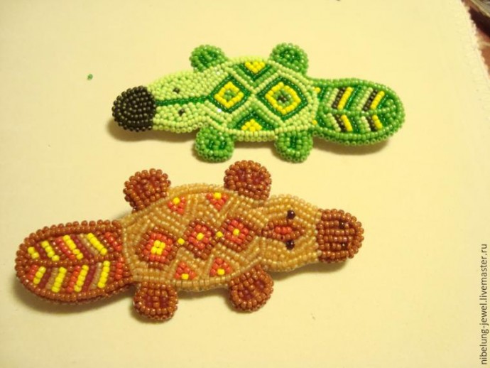 Утконос в этническом стиле