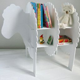 Очаровательная полочка для детской комнаты