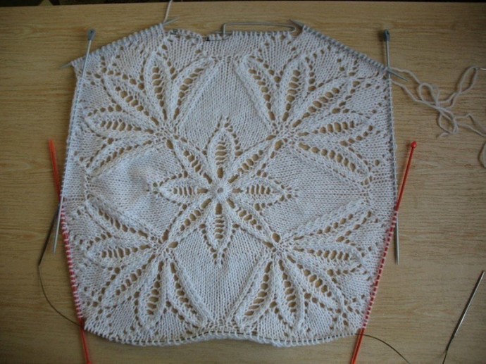 Очень красивый узор в форме шестилепесткового цветка