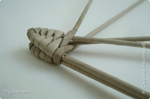 Плетение из газет ящерицы: мастер-класс от мастерицы Пустельга