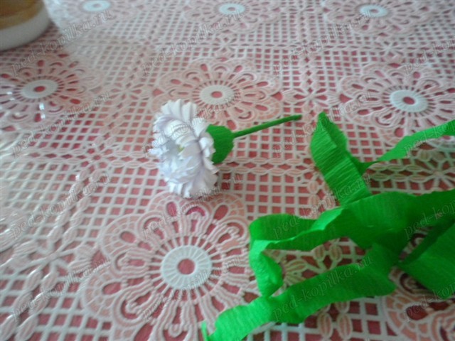 Хризантемы в технике квиллинг