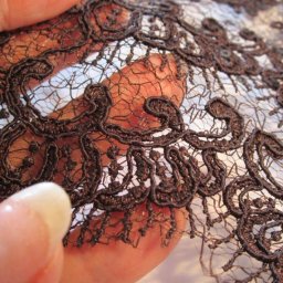 Шьём кружево с фестонами