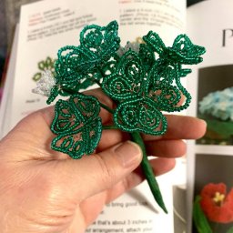 ​Красивые ажурные листики