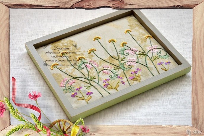 Декор шкатулки хлопком, который окрашен травами Декор шкатулки хлопком, который окрашен травами