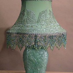 ​Оригинальный декор абажуров бисером и вышивкой