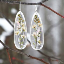 Прозрачные украшения без молдов из эпоксидной смолы и сухоцветов