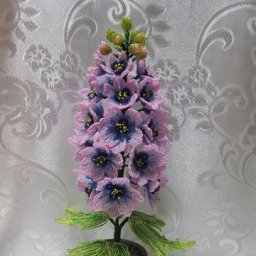 Красивый цветок из бисера: гиацинт