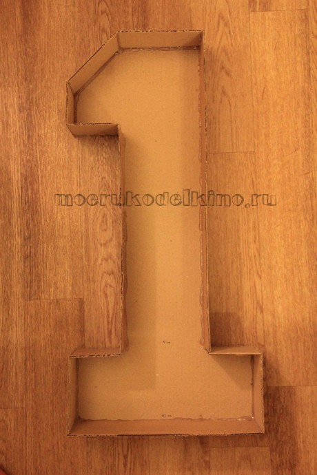 Праздничные цифры с цветами из салфеток Праздничные цифры с цветами из салфеток