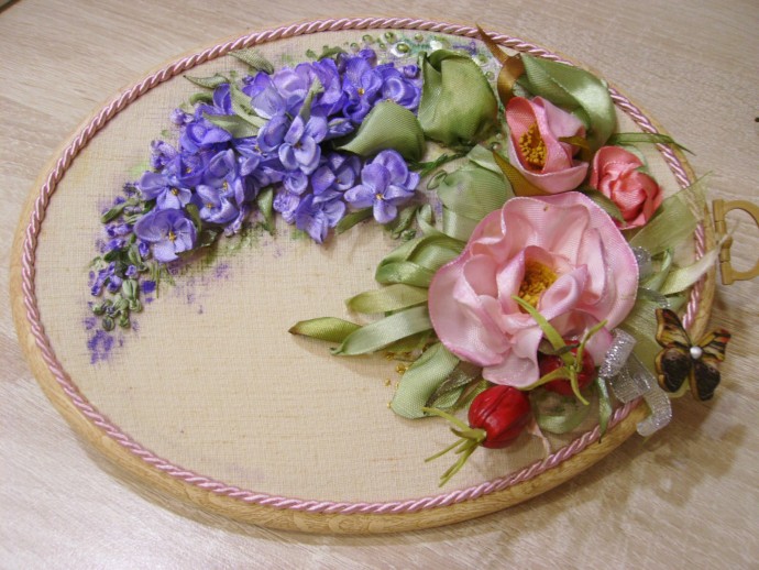 ​Вышивка лентами: цветы