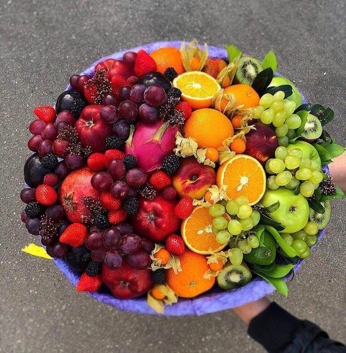 ​Букеты из фруктов и ягод