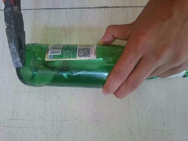 ​Кольцо с камнем из обычной зелёной бутылки
