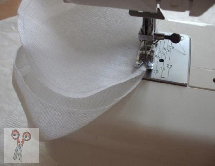 ​Корзинки из деревянных прищепок и пластиковых банок