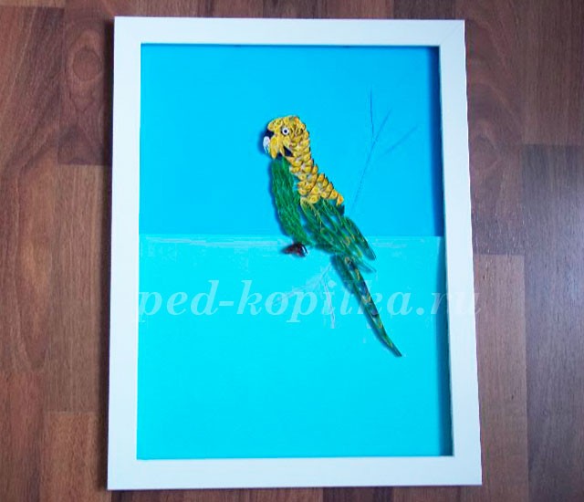 Попугай в технике квиллинга Попугай в технике квиллинга