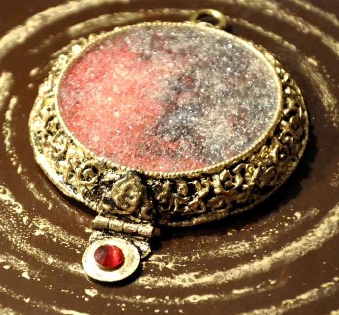 Декорирование шкатулки в стиле китч