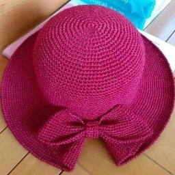 Летняя шляпка с бантом сзади